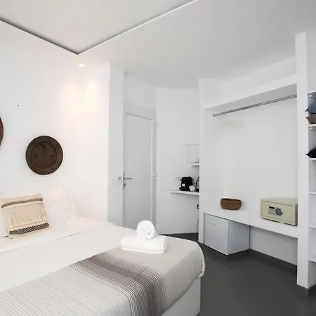Jonaz Rooms&Suites 3*